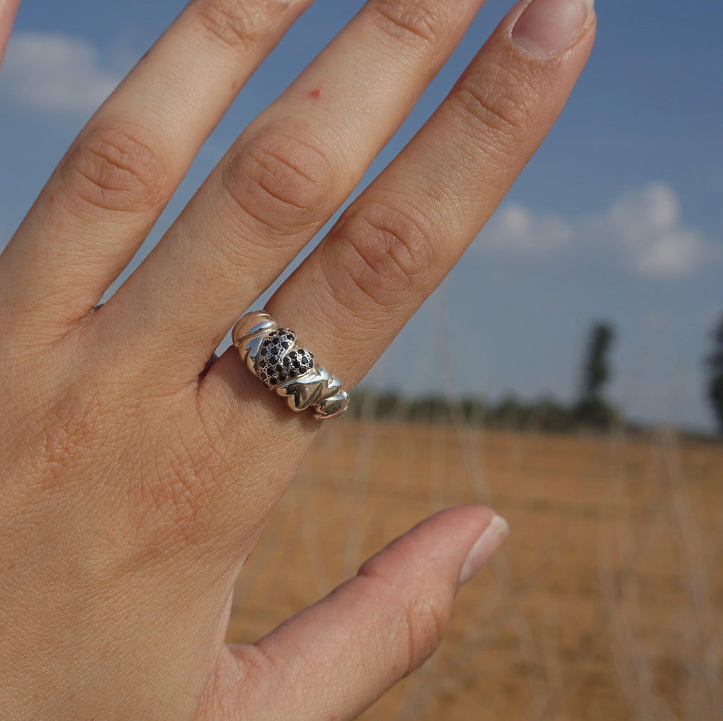 Heart Ring - atua-studio