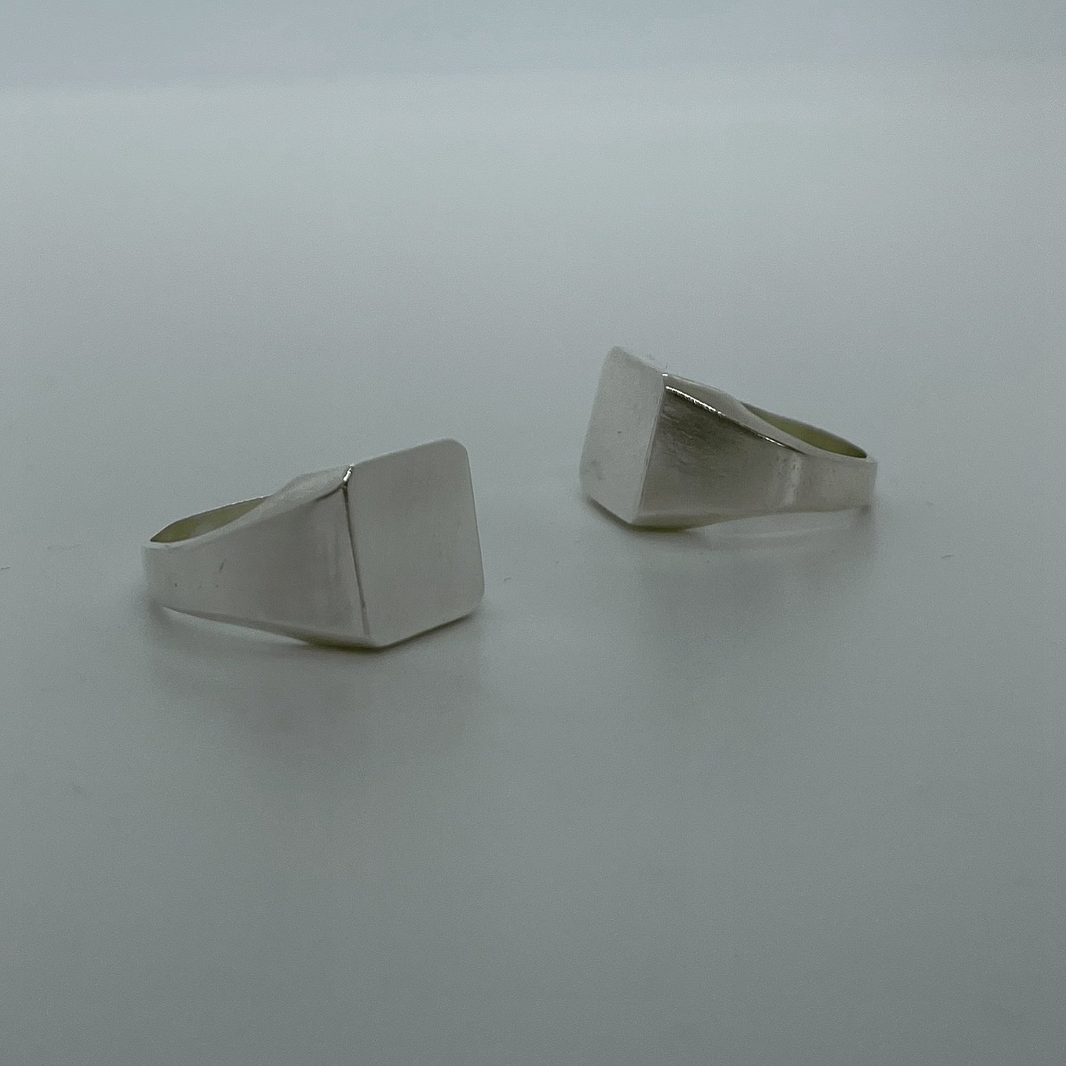 Noa Signet Ring – NUUK